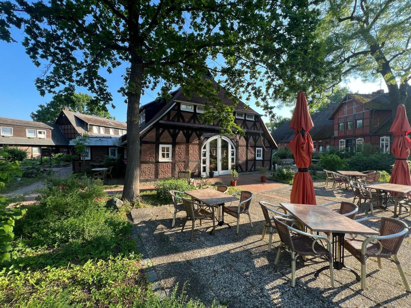 Ihr Ferien Hotel Brunnenhof Suhlendorf エクステリア 写真