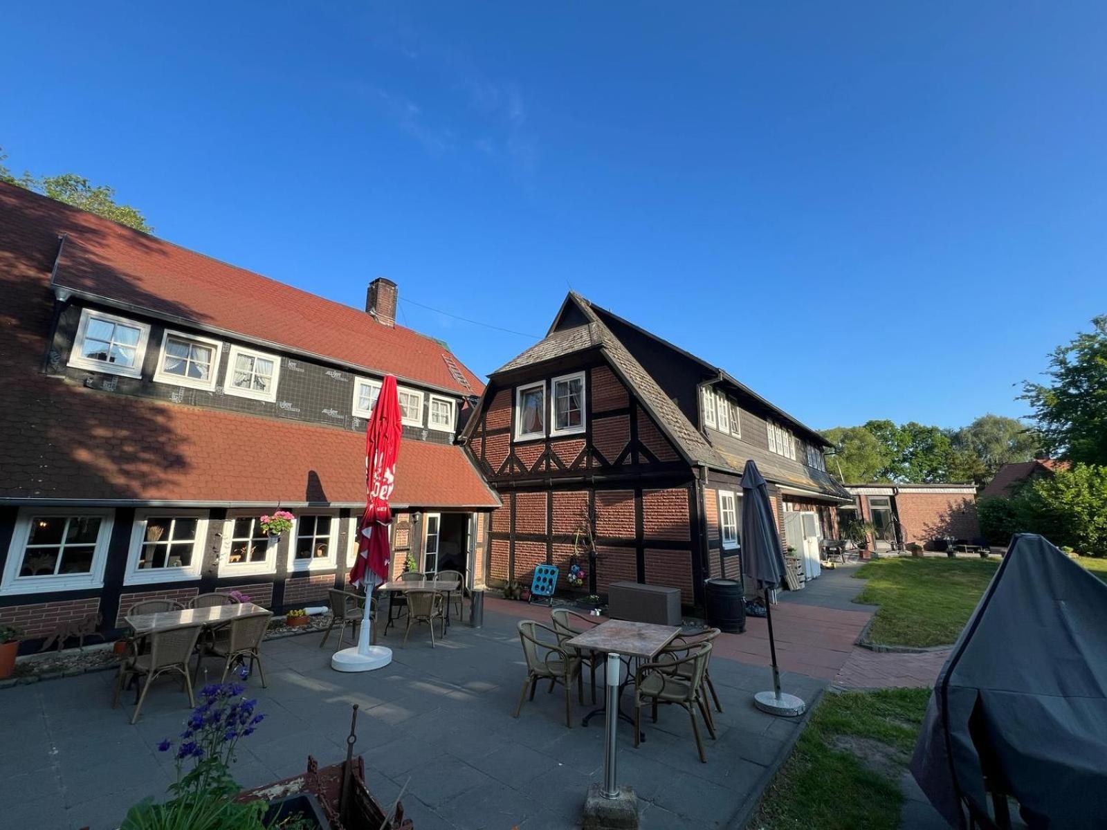 Ihr Ferien Hotel Brunnenhof Suhlendorf エクステリア 写真