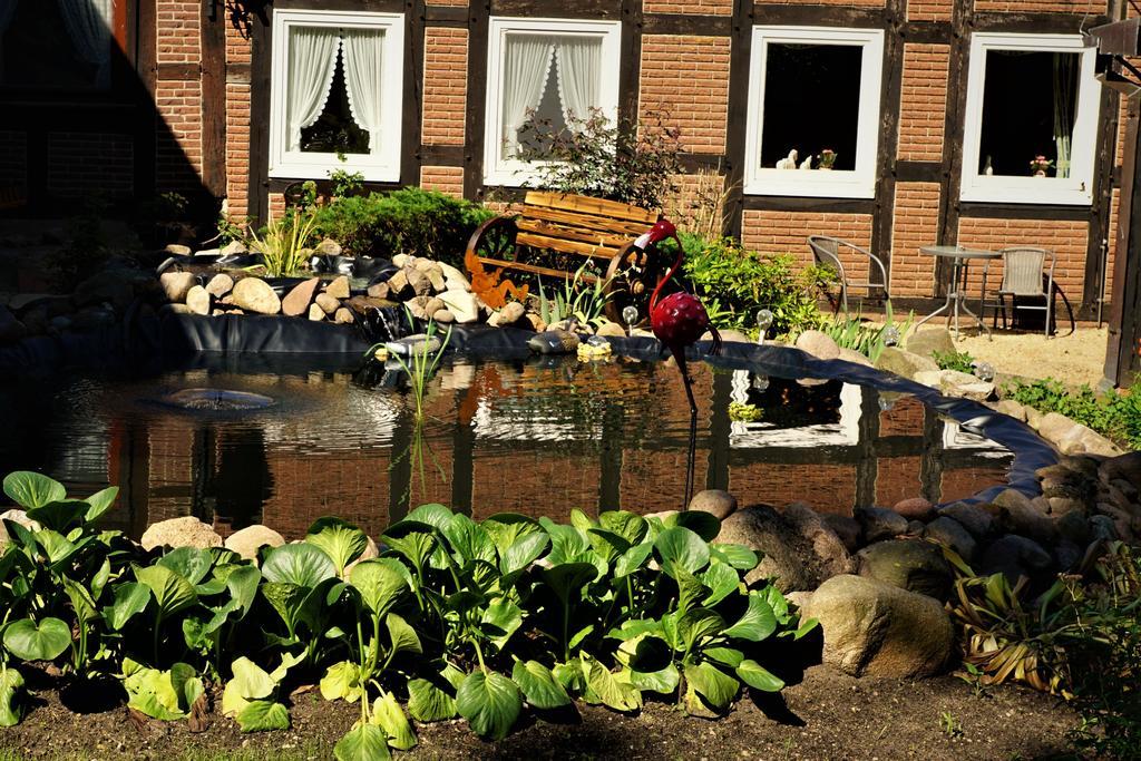 Ihr Ferien Hotel Brunnenhof Suhlendorf エクステリア 写真